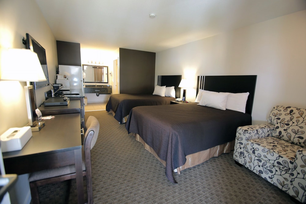 Travelodge By Wyndham Kamloops Mountview 13/69