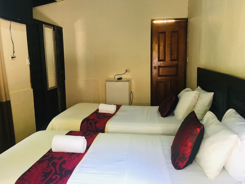 Tabulia Tree Hotel and Villas 55/77