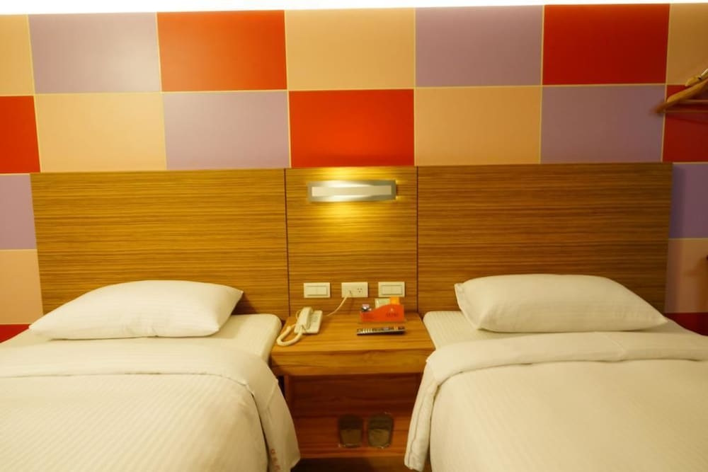 Ying Dai Hotel 6/28
