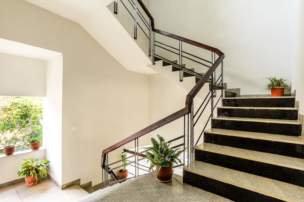 Treebo Oleander Serviced Apartments 8/30
