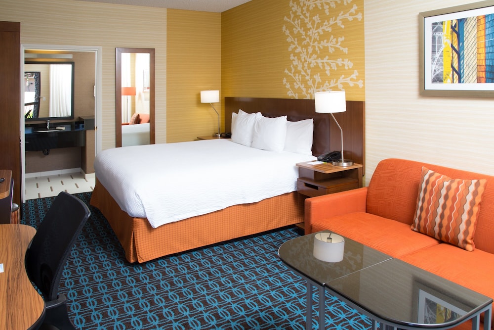 Room, King Bed, Sofa