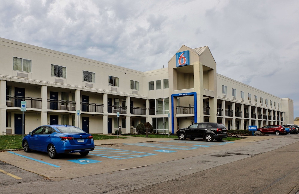 Motel6 Buffalo, NY - Airport - Williamsville 43/51
