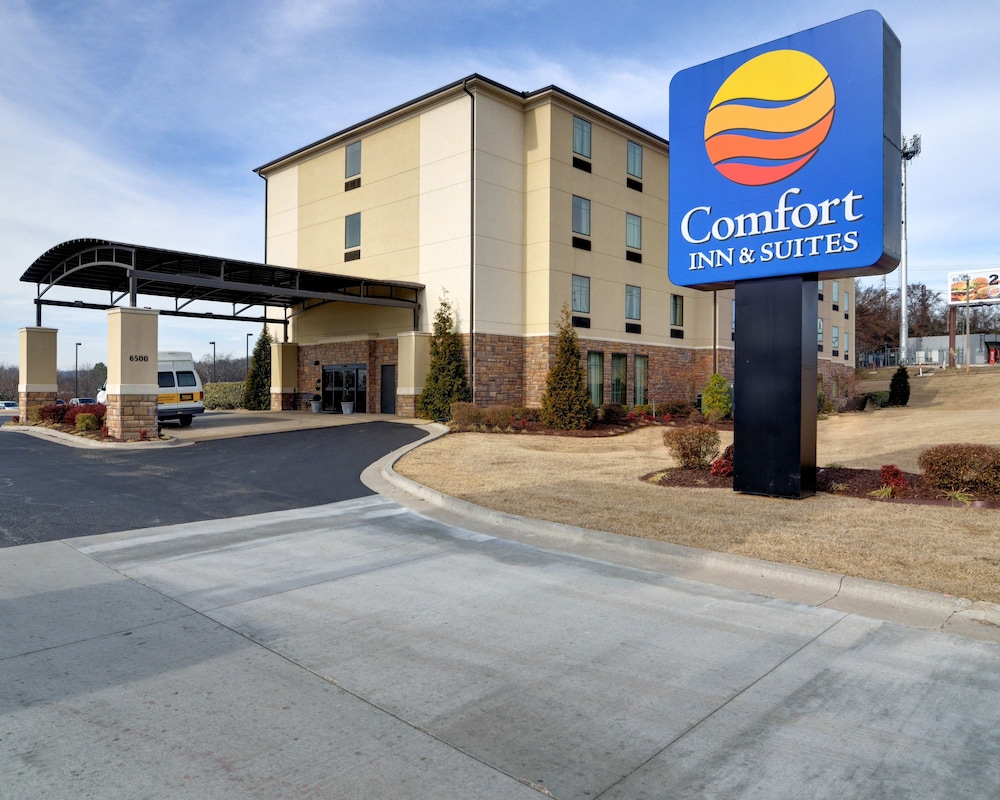 Comfort Inn and Suites Fort Smith I-540 4/47