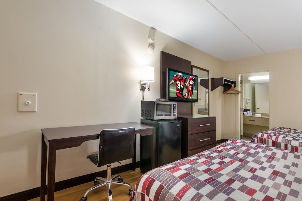 Red Roof Inn Shelbyville 20/32