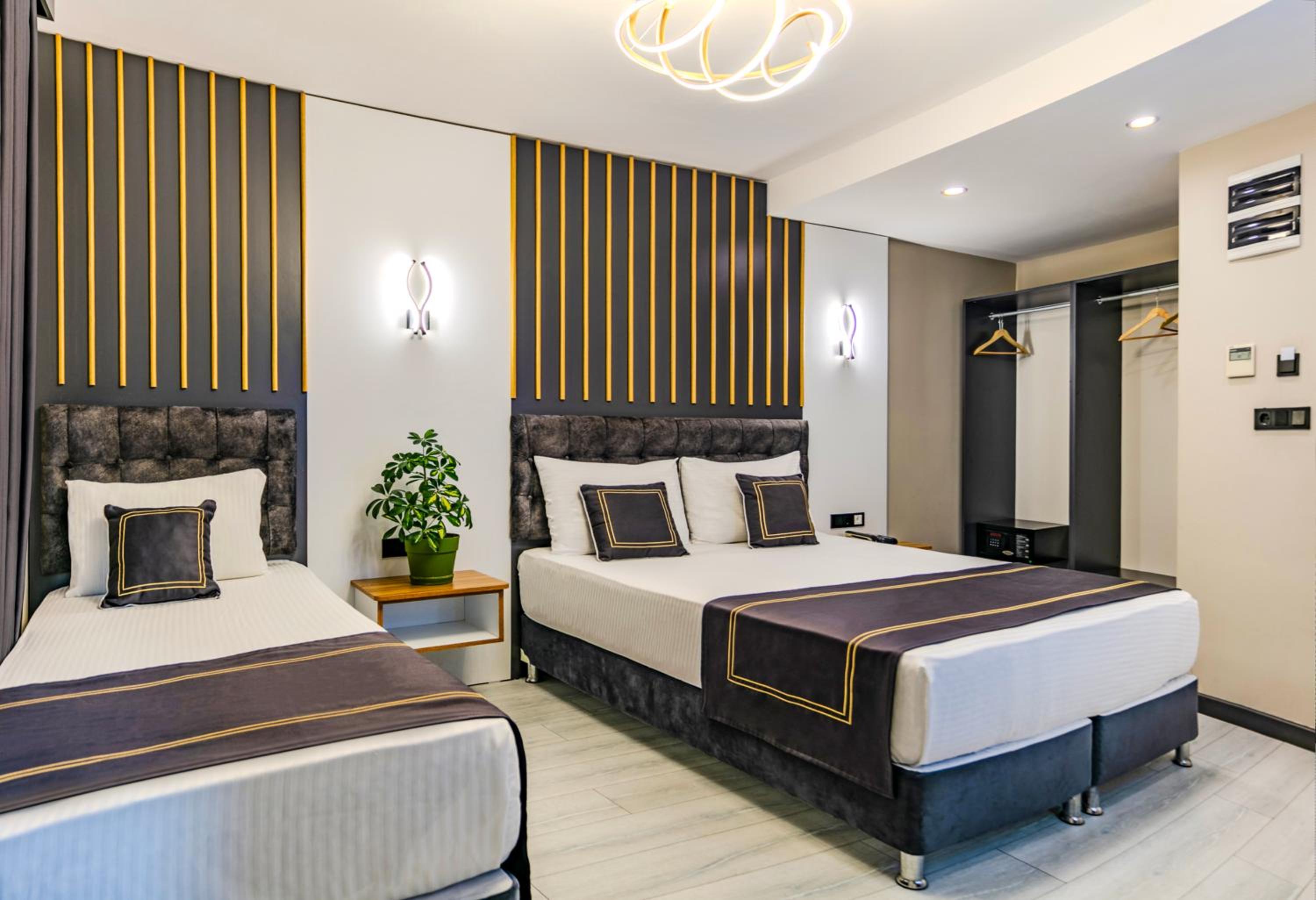 Med Life Hotel 12/36