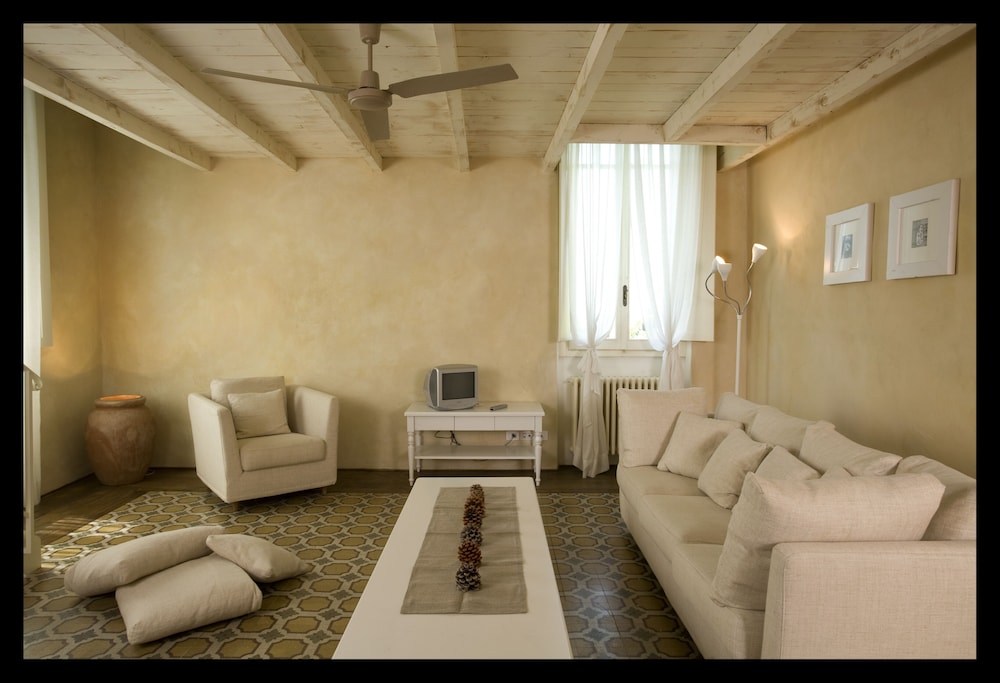 Villa Cassia di Baccano 18/50