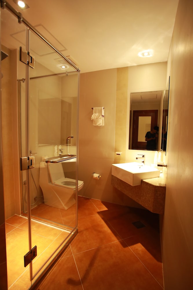 Al Liwan Suites Rawdat Al Khail 44/45