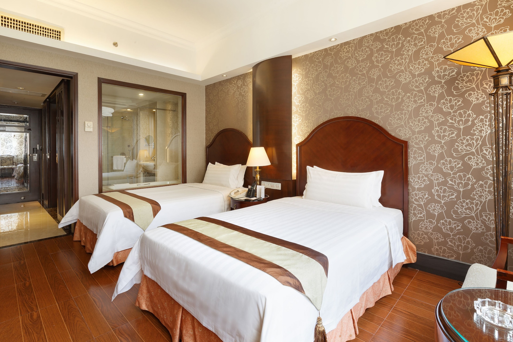 Executive Twin Bed Room
