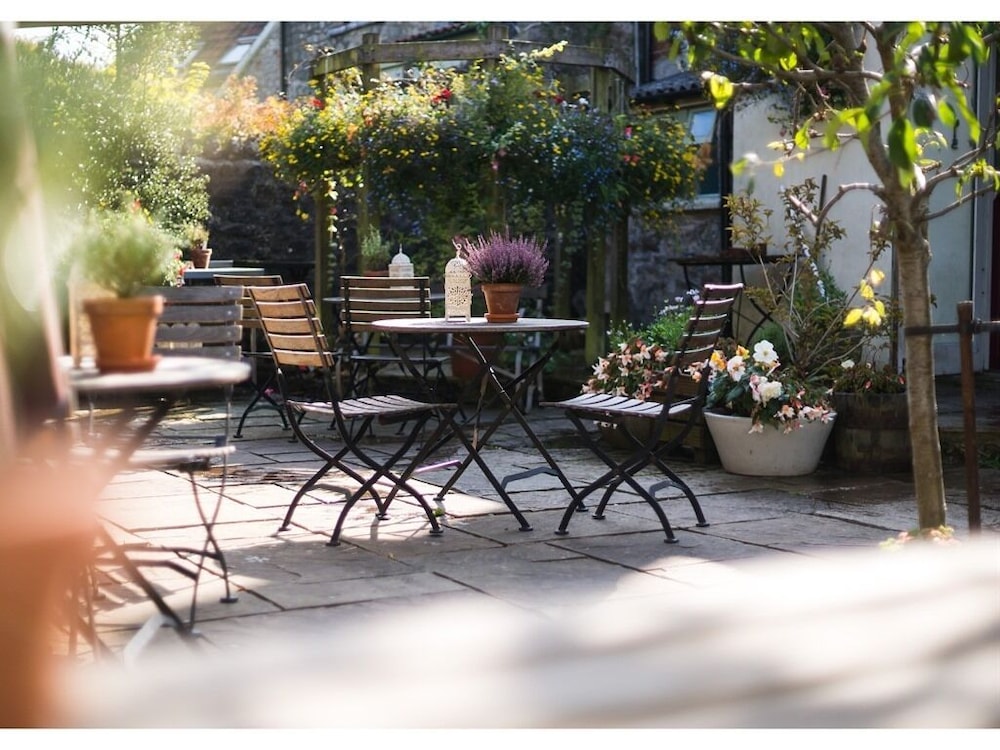 The Oakhill Inn 3/38