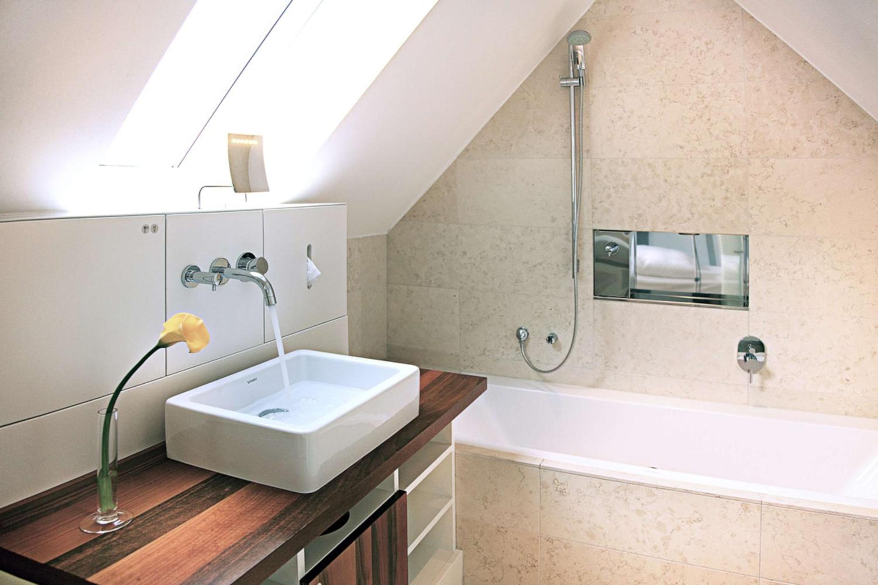 Junior Suite, King Bed, High Floor