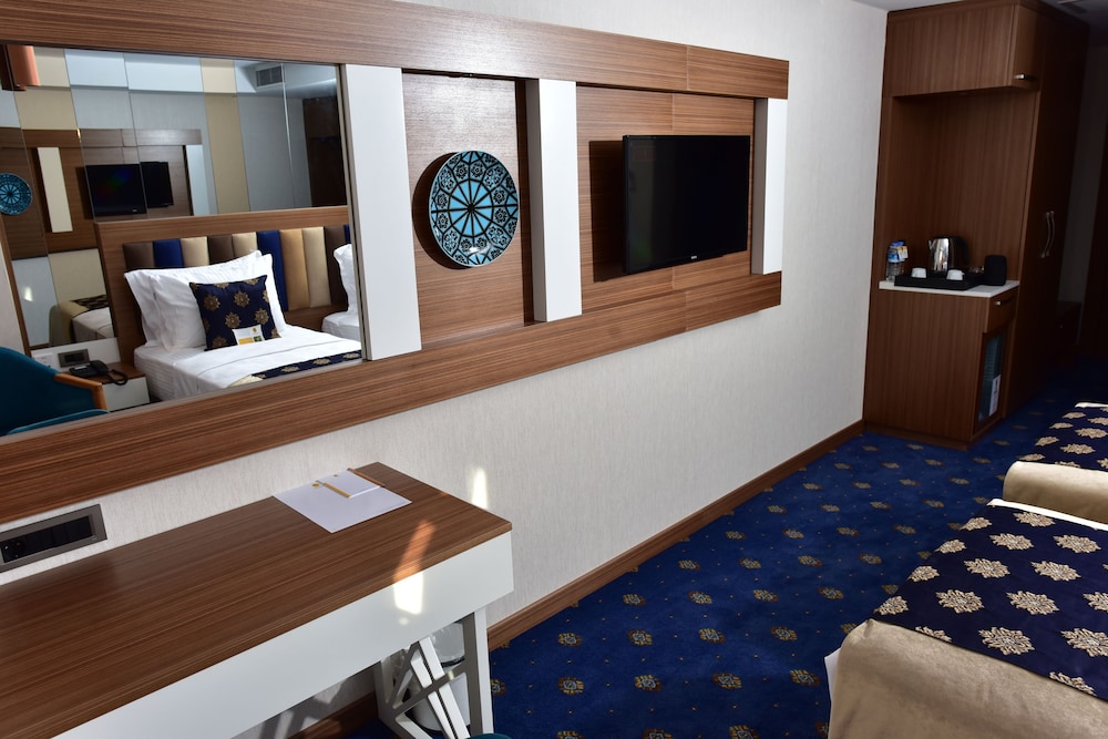Giritligil Hotel 11/67
