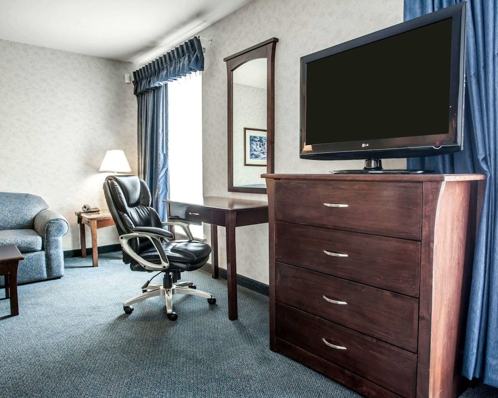 COMFORT INN(BELLINGHAM) 24/42