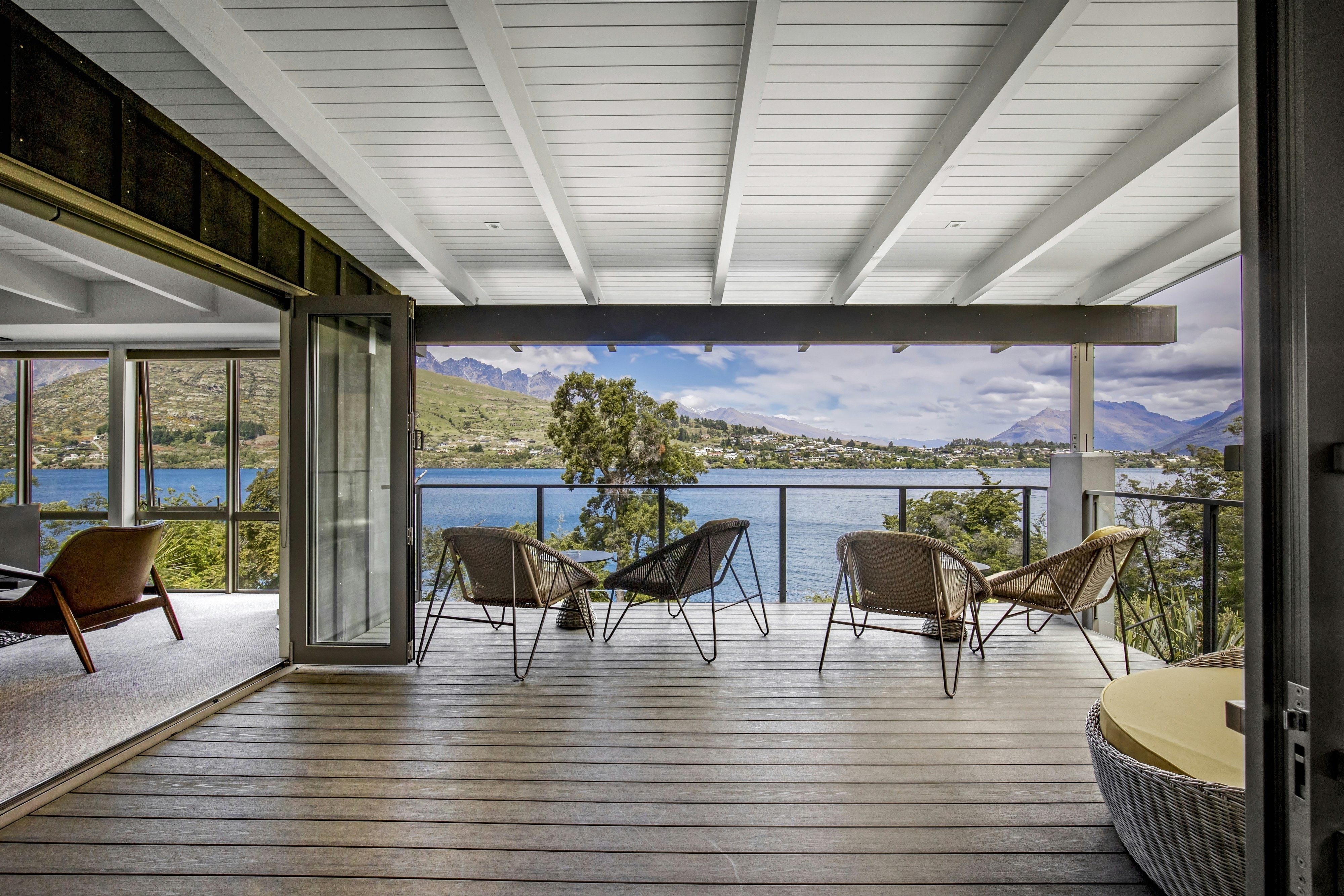 The Rees Hotel and Luxury Apartments 34/63