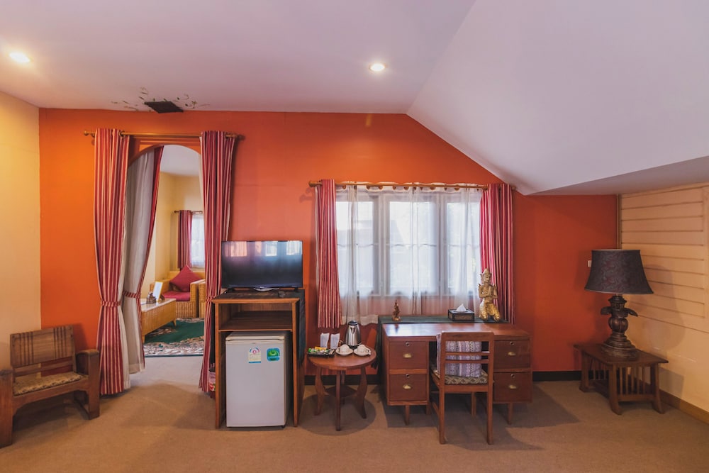 Joy S House 32/44