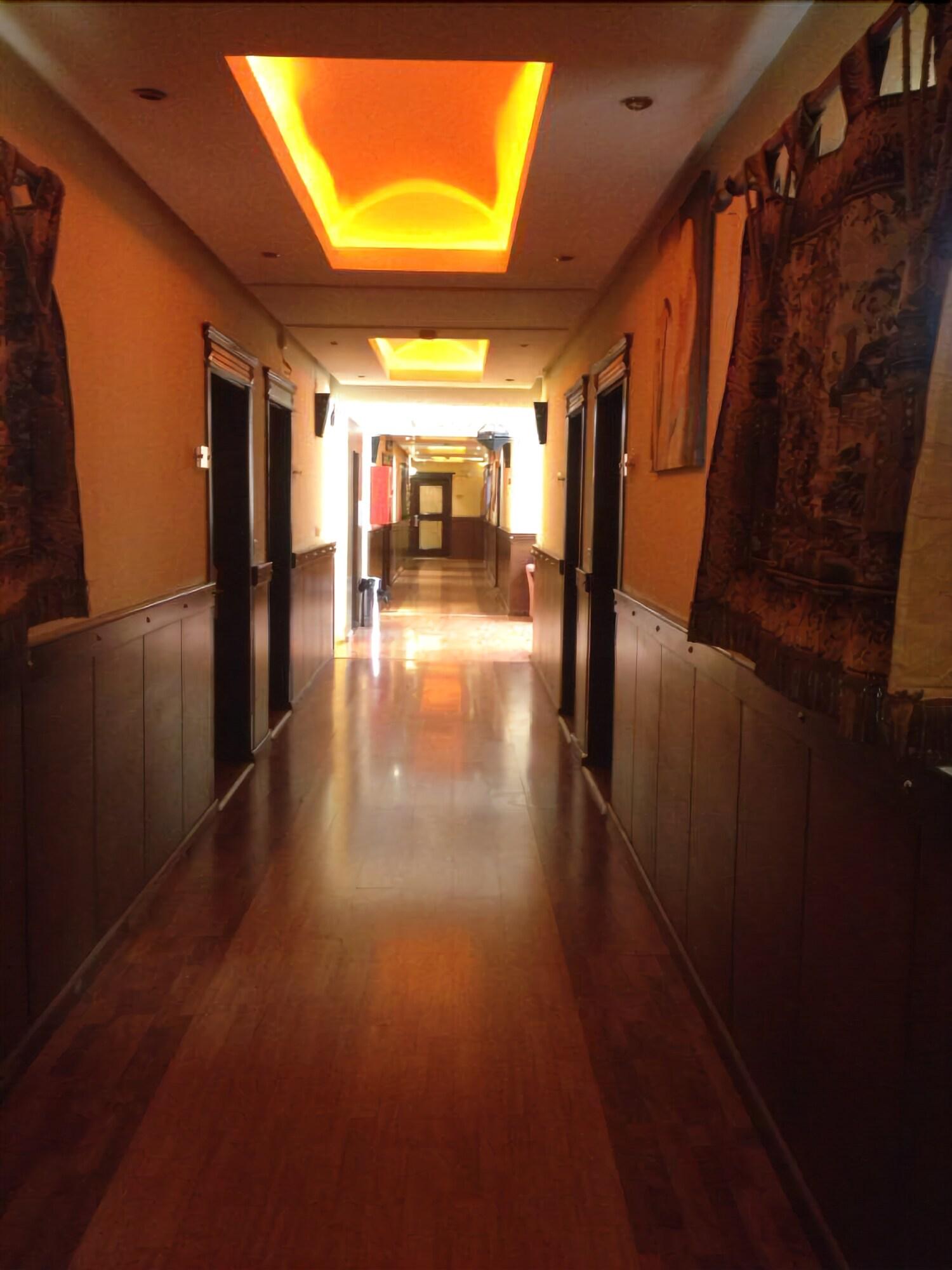 Lobby at Bait Al Amani Suites, RIYADH