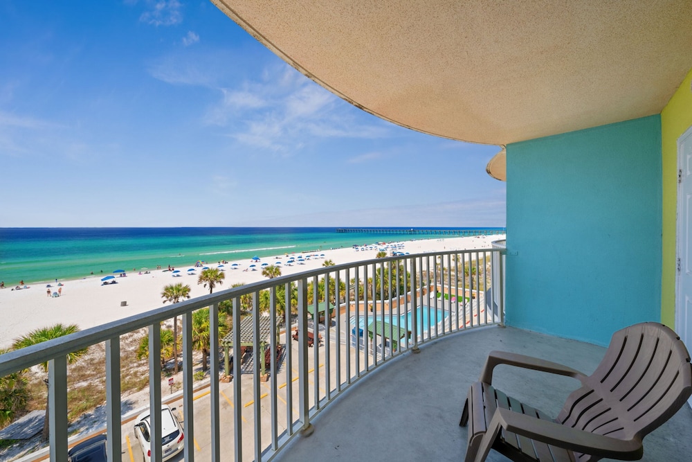 Holiday Terrace Beachfront Hotel, a By The Sea Resort 43/50