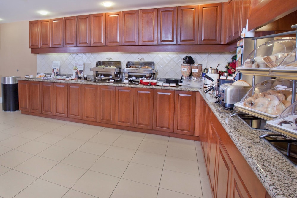 Residence Inn Dover 20/28