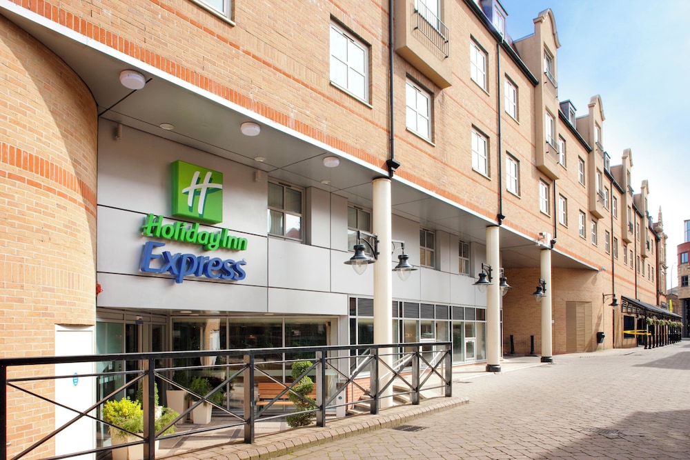 Express By Holiday Inn Hammersmith in LONDON