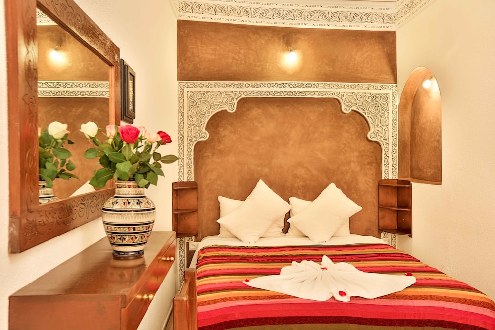 Riad Nakhla 22/62