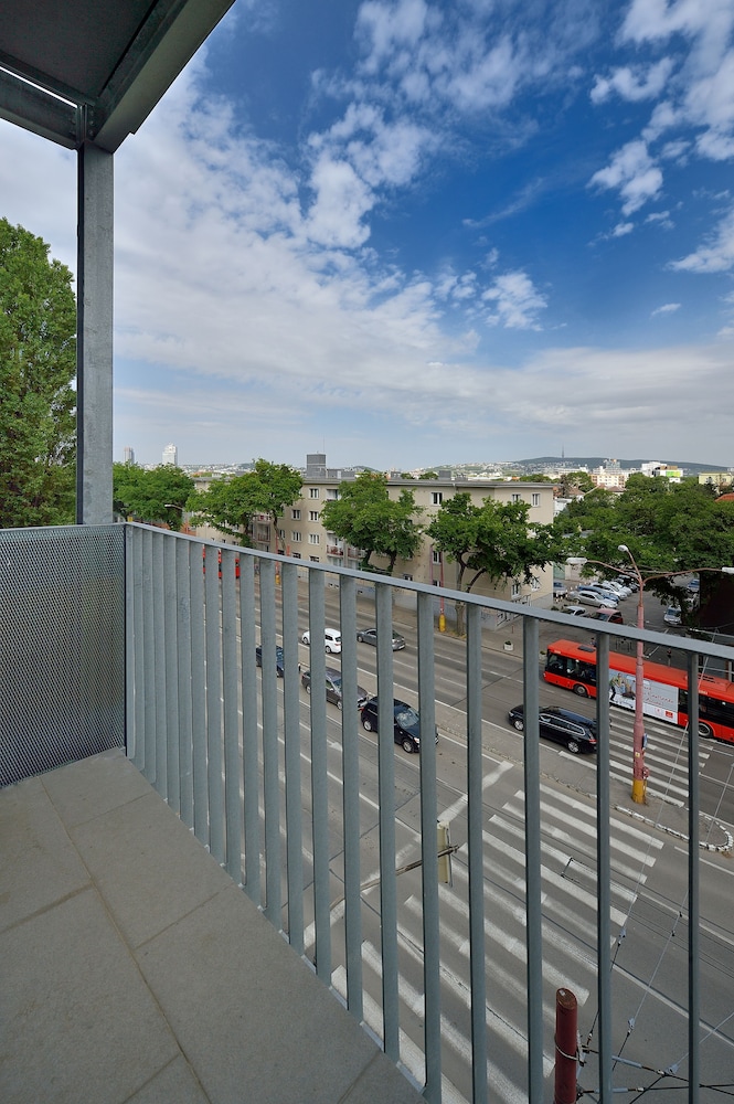 Apollis Business & Budget By Ambiente 34/40