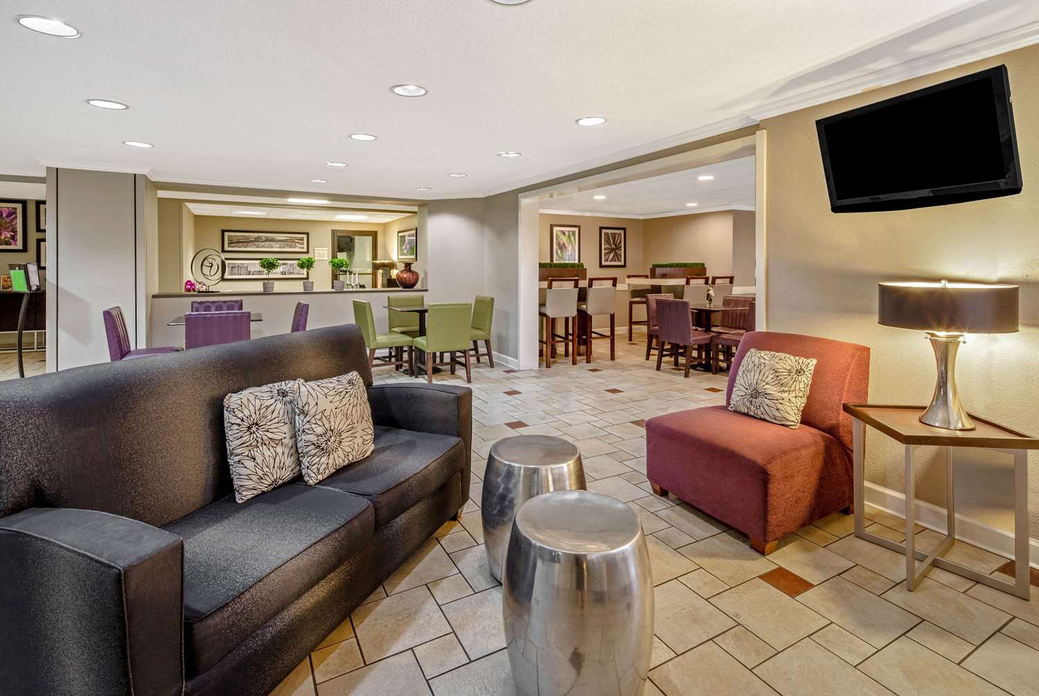 La Quinta Inn & Suites by Wyndham Miami Airport East 31/52