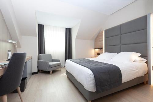 Room, Double Bed, Plaza Carmen View