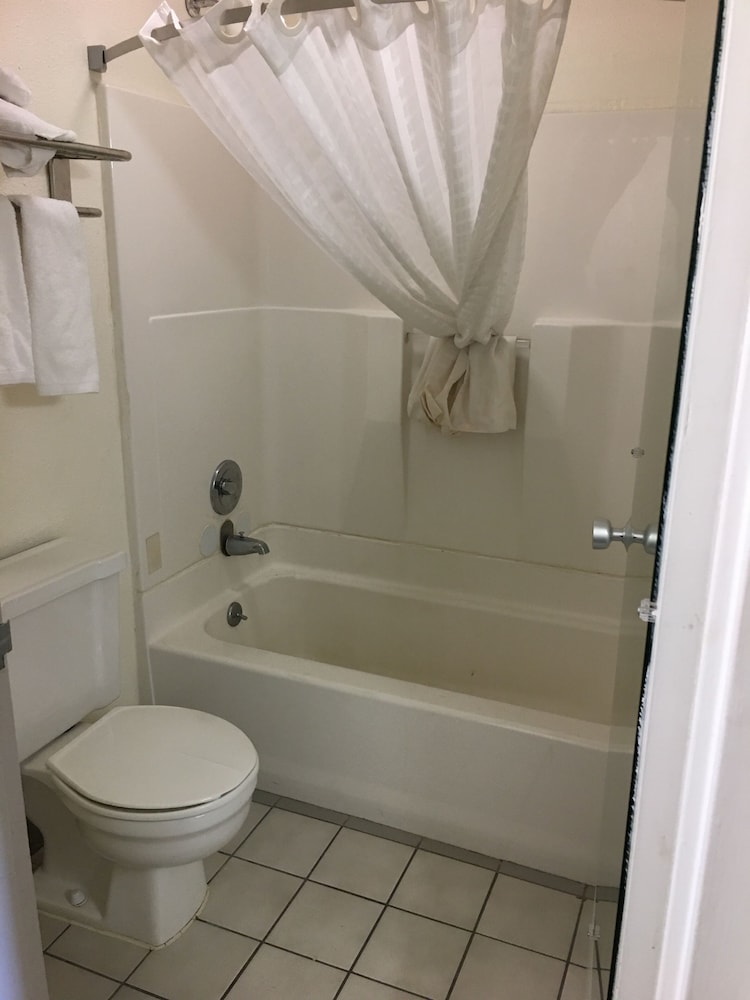 Budget Inn Laramie (Ex Ramada) 8/23