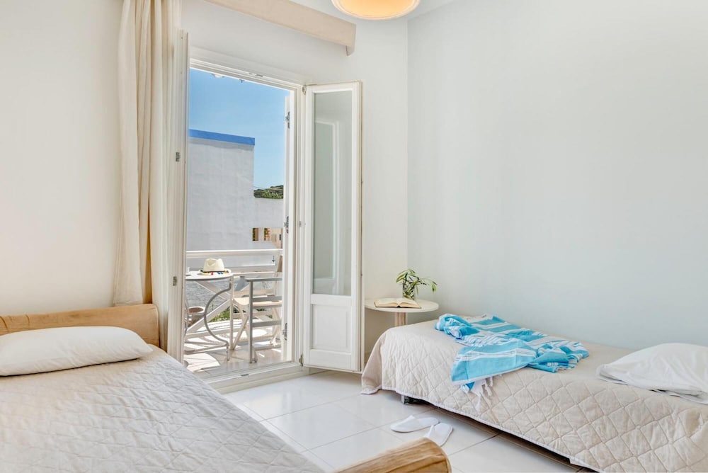 Hotel Benois 24/74