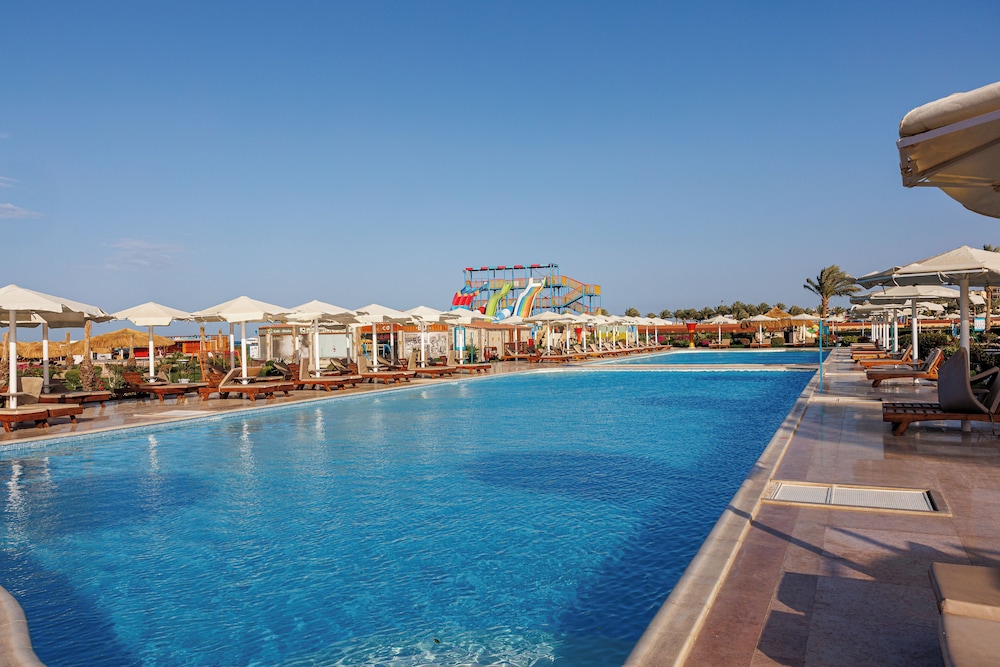 SUNRISE Alora Aqua Park Resort 38/45