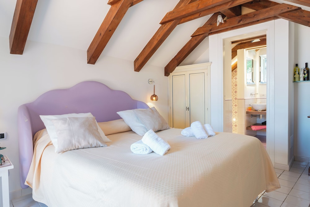 Hotel Villa Annalara 22/77
