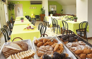 restaurant-cafeteria