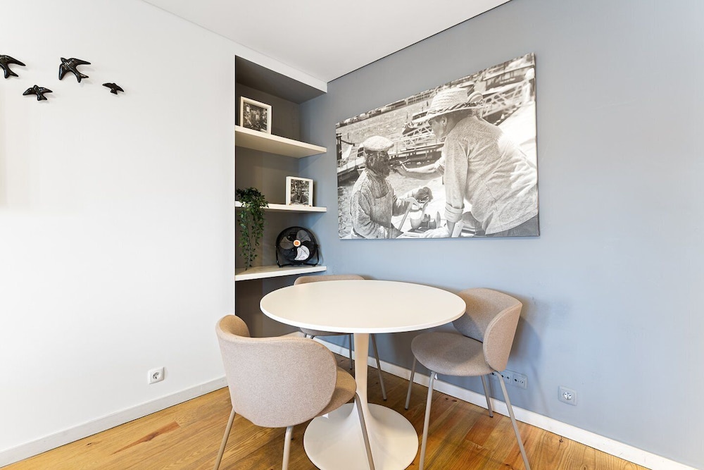 Old City Design Apartments 42/46