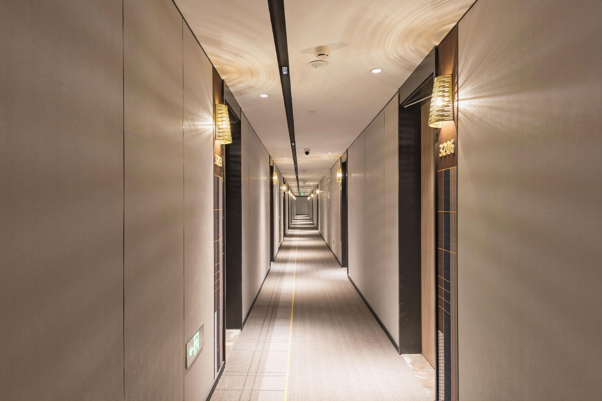 Homeinn Plus(Beijing Chaoyang High Speed Railway Station Joy City) 23/31