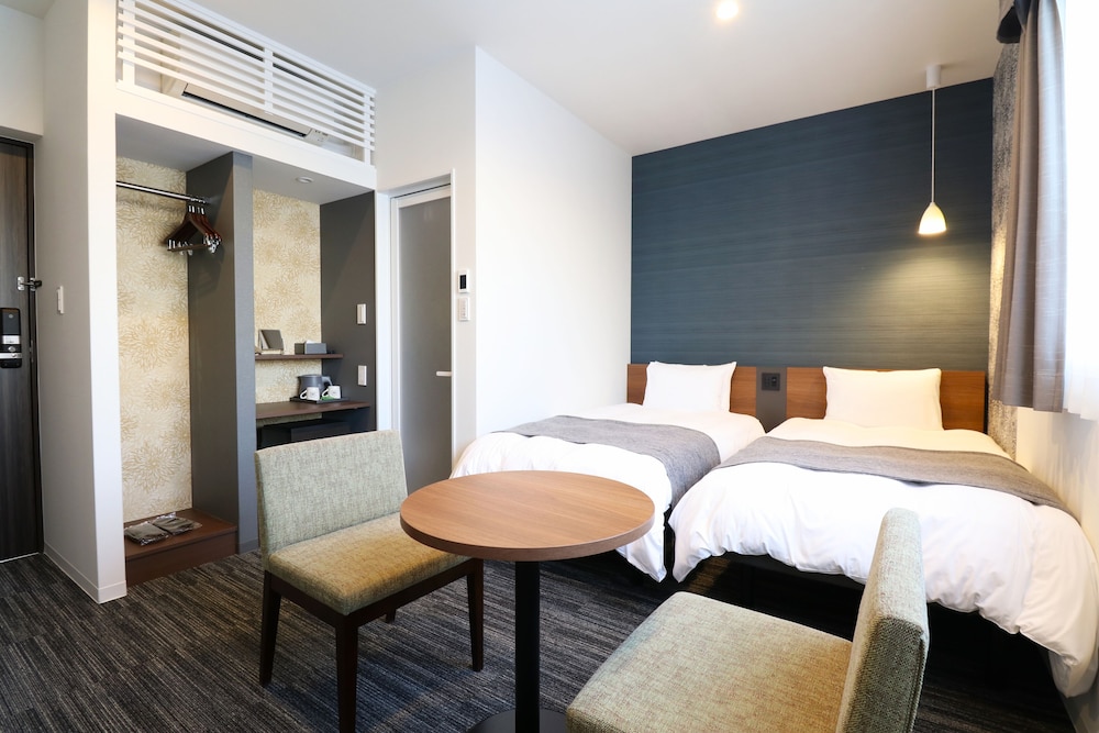 M's Hotel Nijojo Oike 16/35