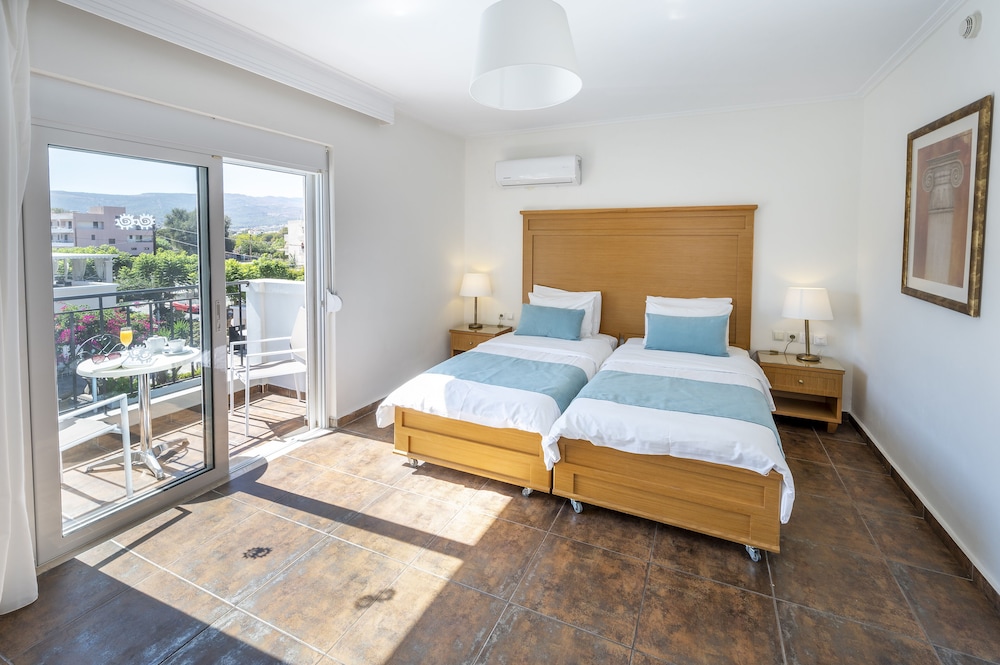 Peridis Family Resort 25/75