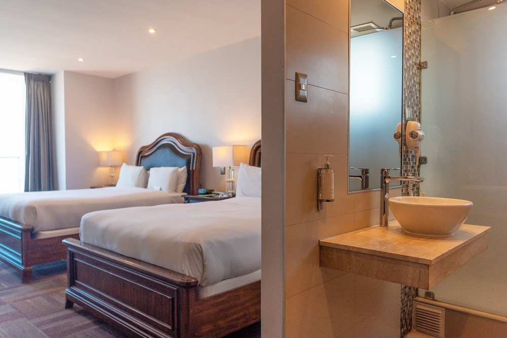Deluxe, 2 Double Beds, Ocean Front, Wyndham Garden Antofagasta Pettra 7/8