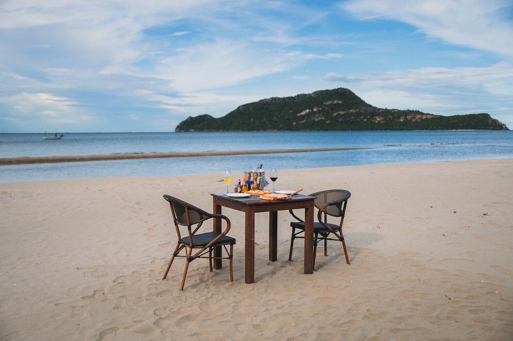 Dolphin Bay Resort 65/69