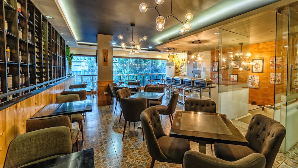 Sweet Home Boutique Hotel 54/72