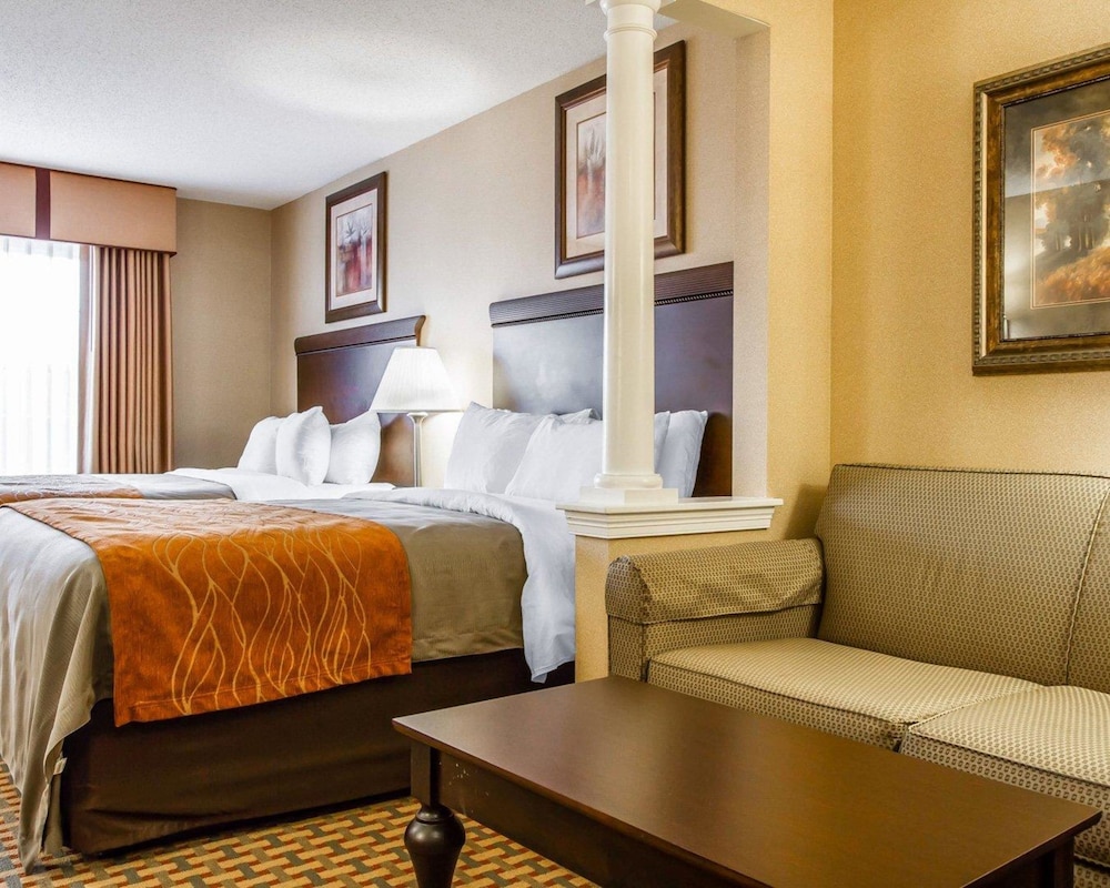 Comfort Inn and Suites Scarborough - Portland 23/55