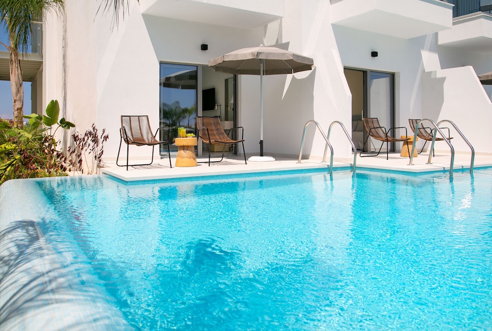 Atlantica Aqua Blue Hotel 48/50