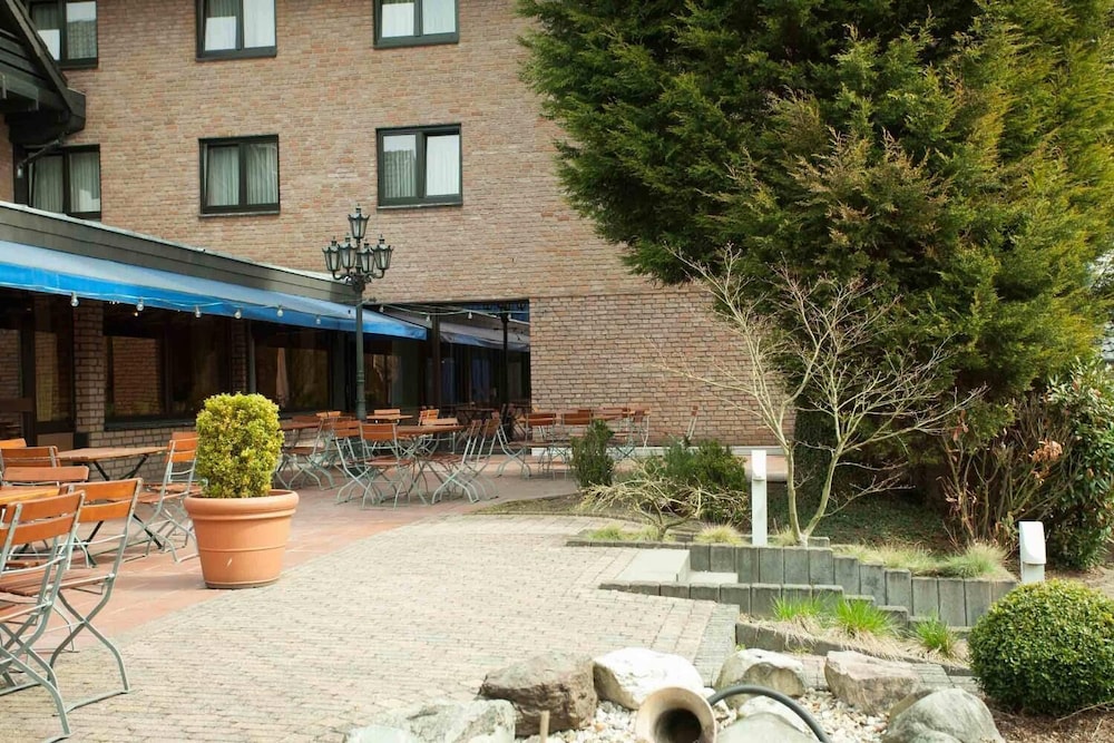 Pp-Hotel Grefrather Hof 27/28