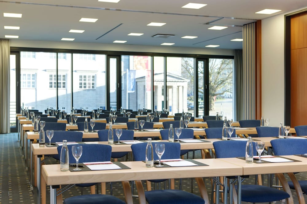 INTERCITYHOTEL HAMBURG HAUPTBAHNHOF 18/22