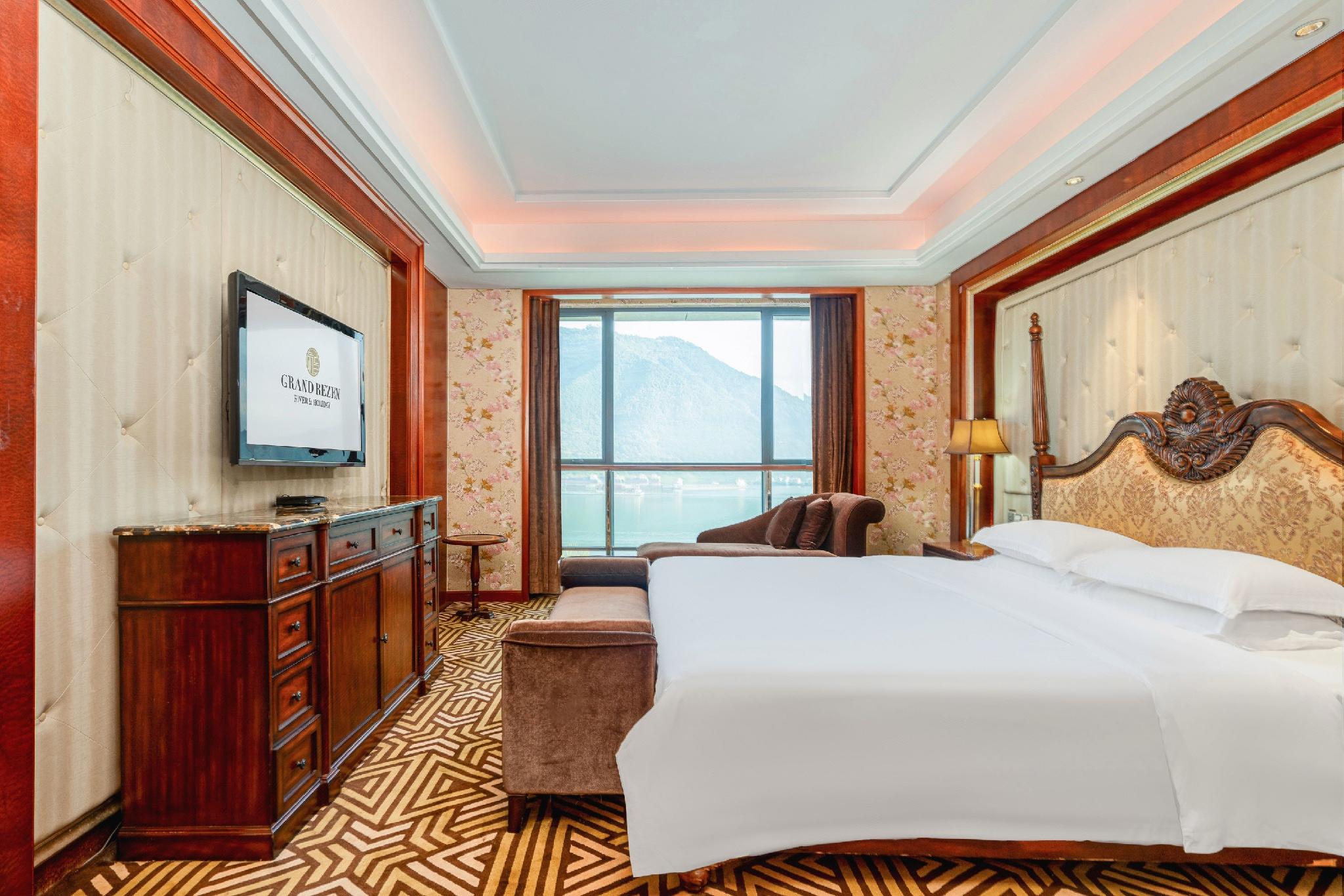 River & Holiday Grand Rezen Hotel YunYang 10/56