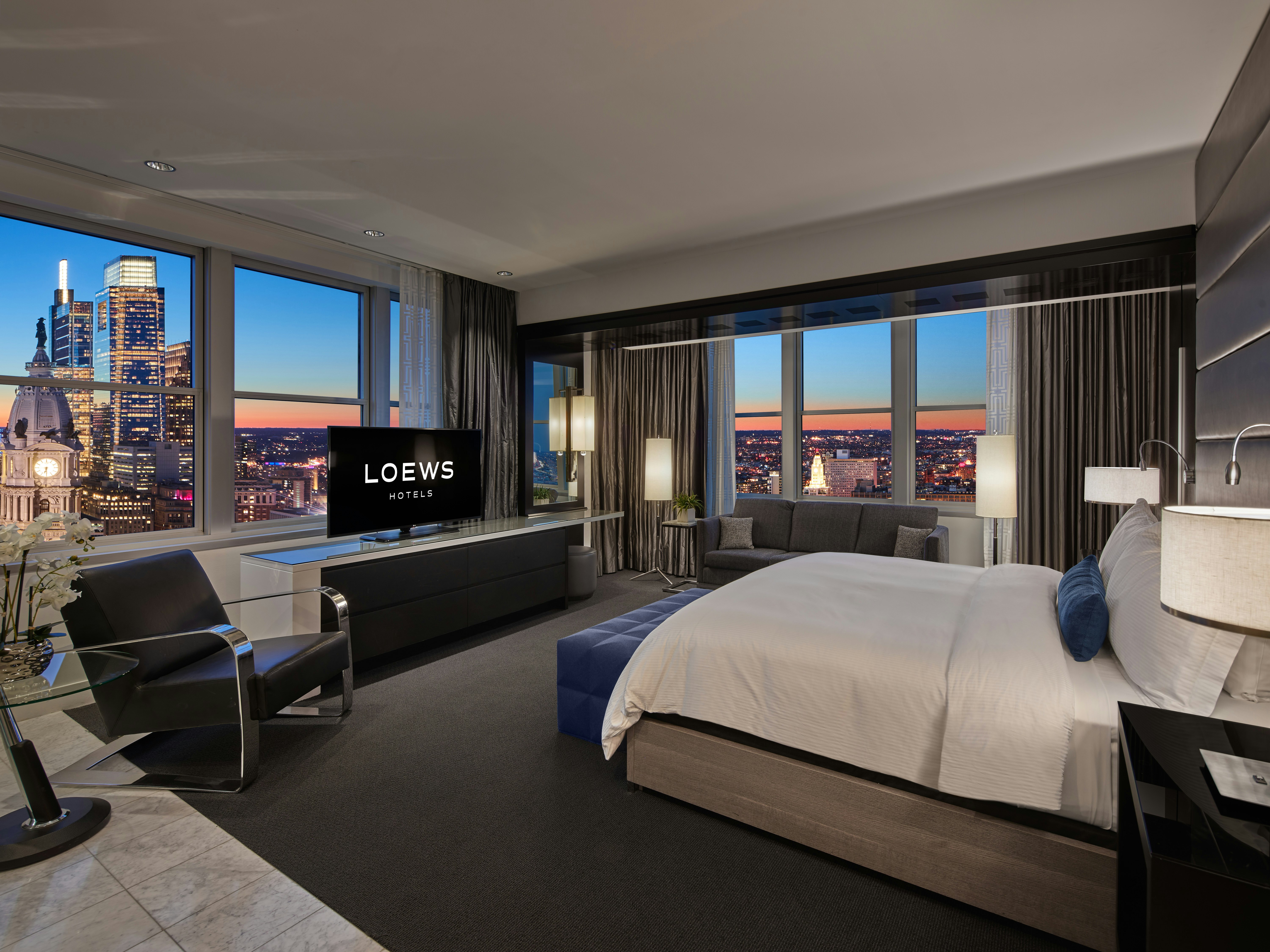 Loews Philadelphia 12/50