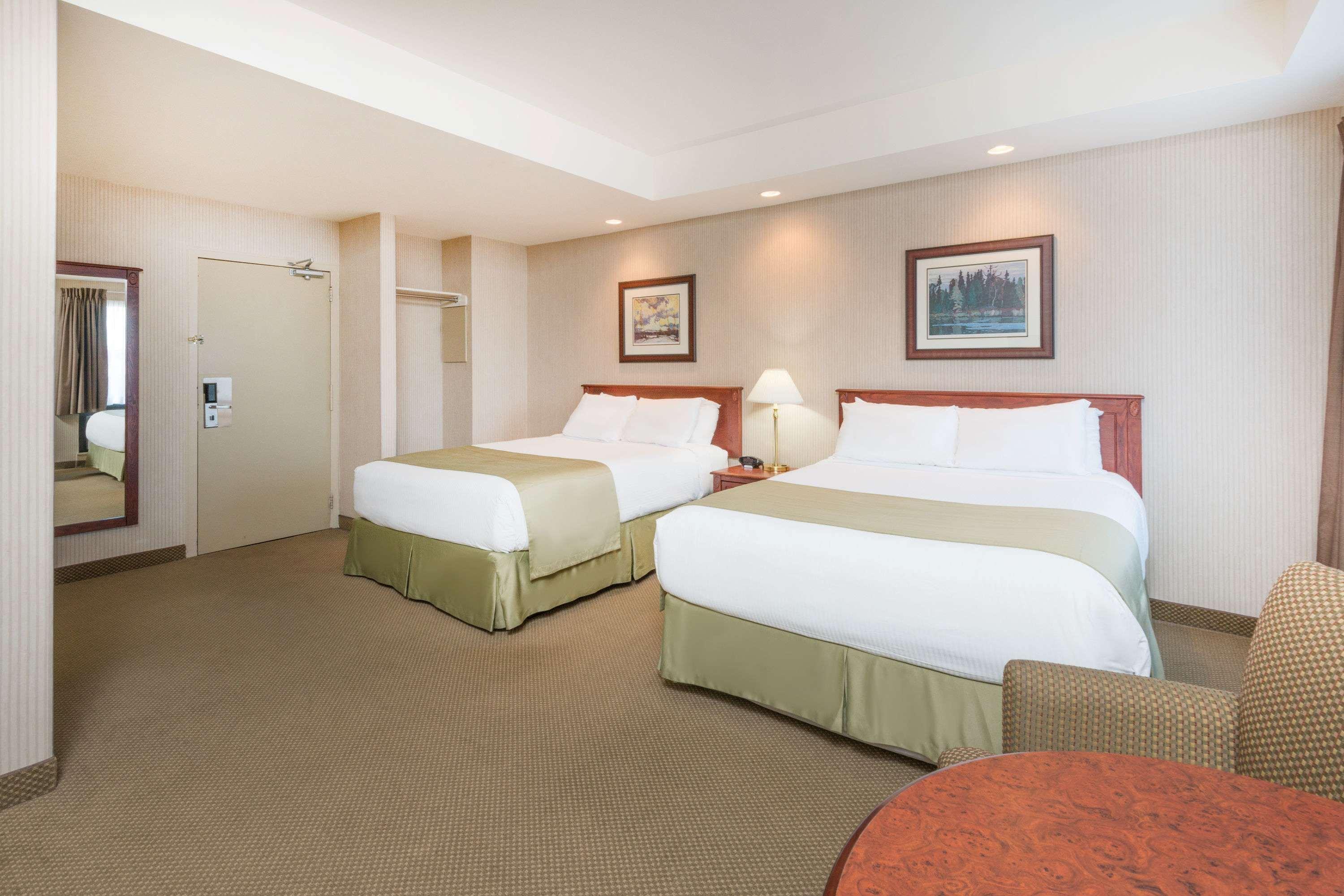 SUITE, 2 QUEEN BEDS