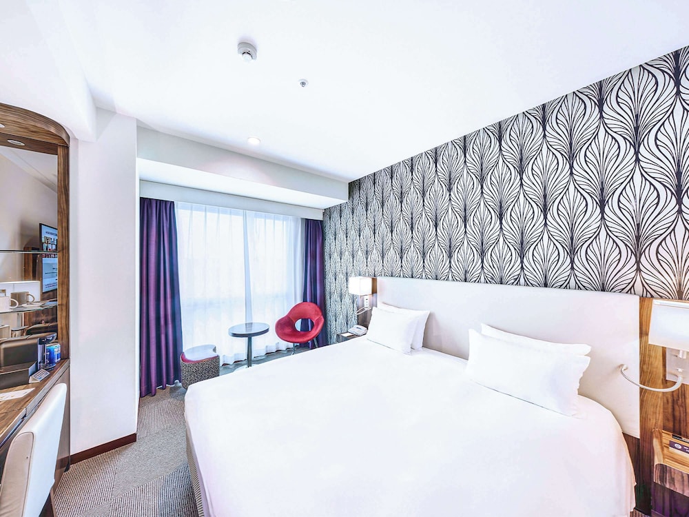 SUPERIOR, KING BED