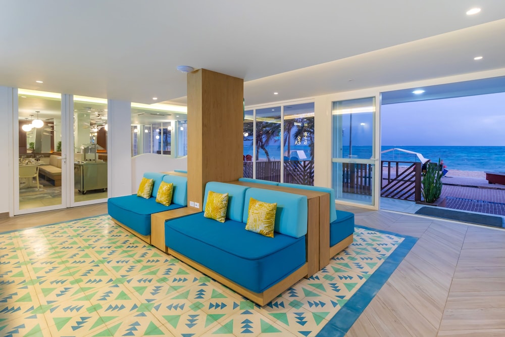 Hotel Bahia Sardina 23/40