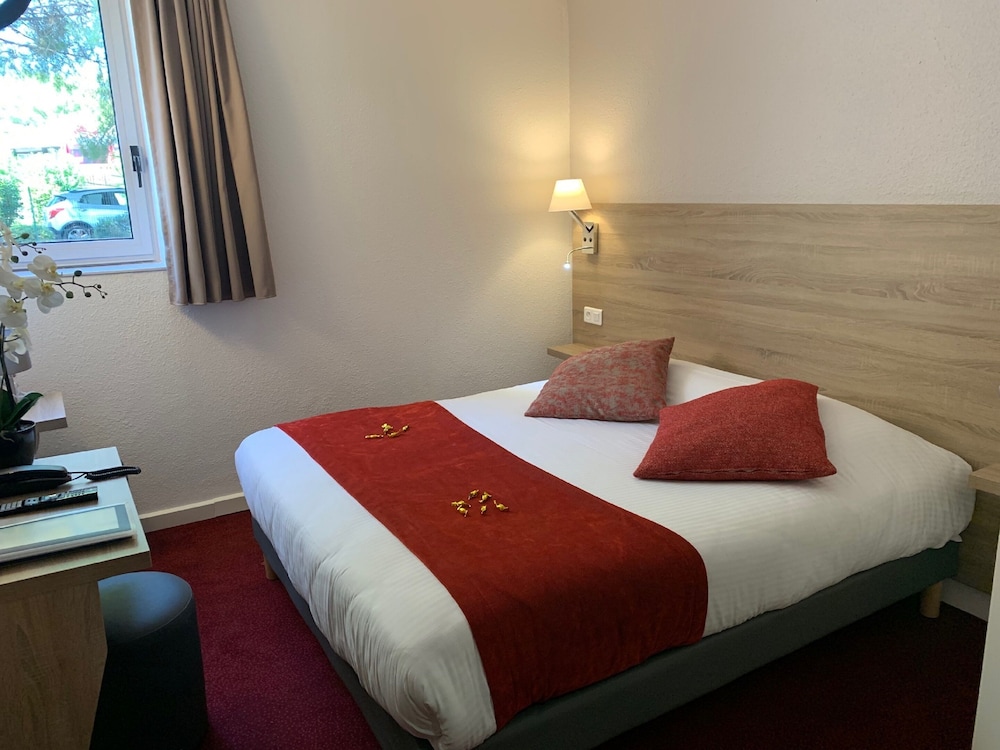 Hotel the Originals Nimes Costieres 15/60