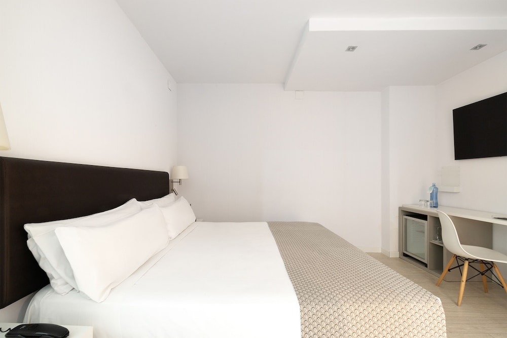 Catalonia Albeniz Hotel 17/55