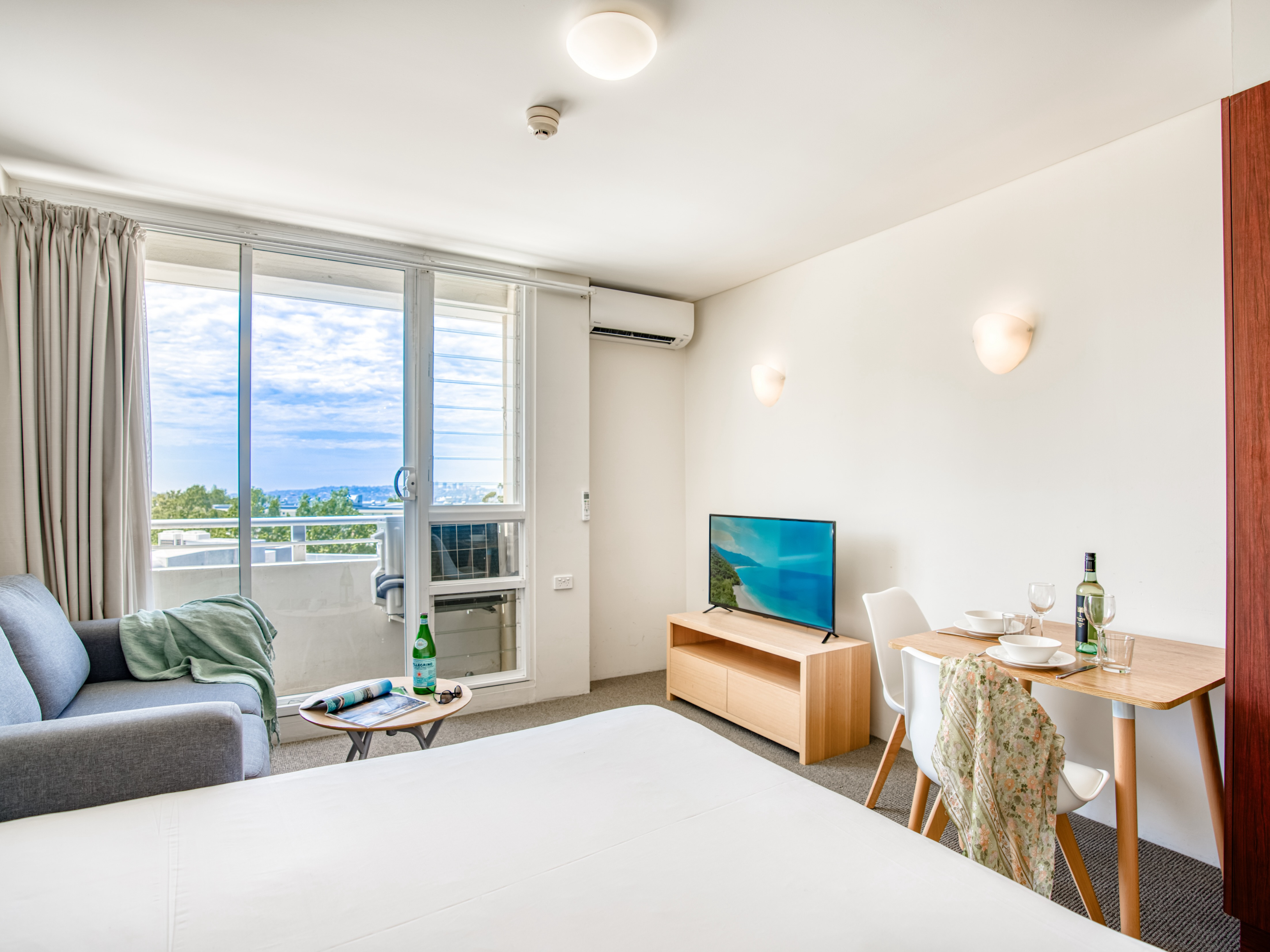 Park Regis Concierge Apartments 19/41